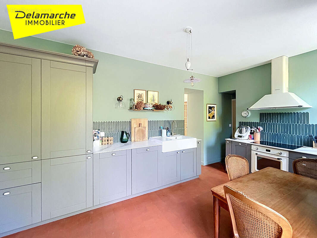 Propriété 13 pièces à vendre  sur parc paysagé de 6500 m² à  SARTILLY BAIE BOCAGE (50530) - photo 2