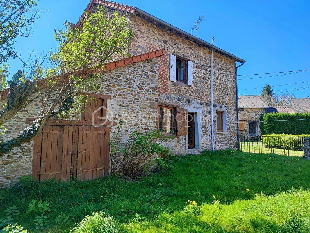 Maison à NEUVIC-ENTIER