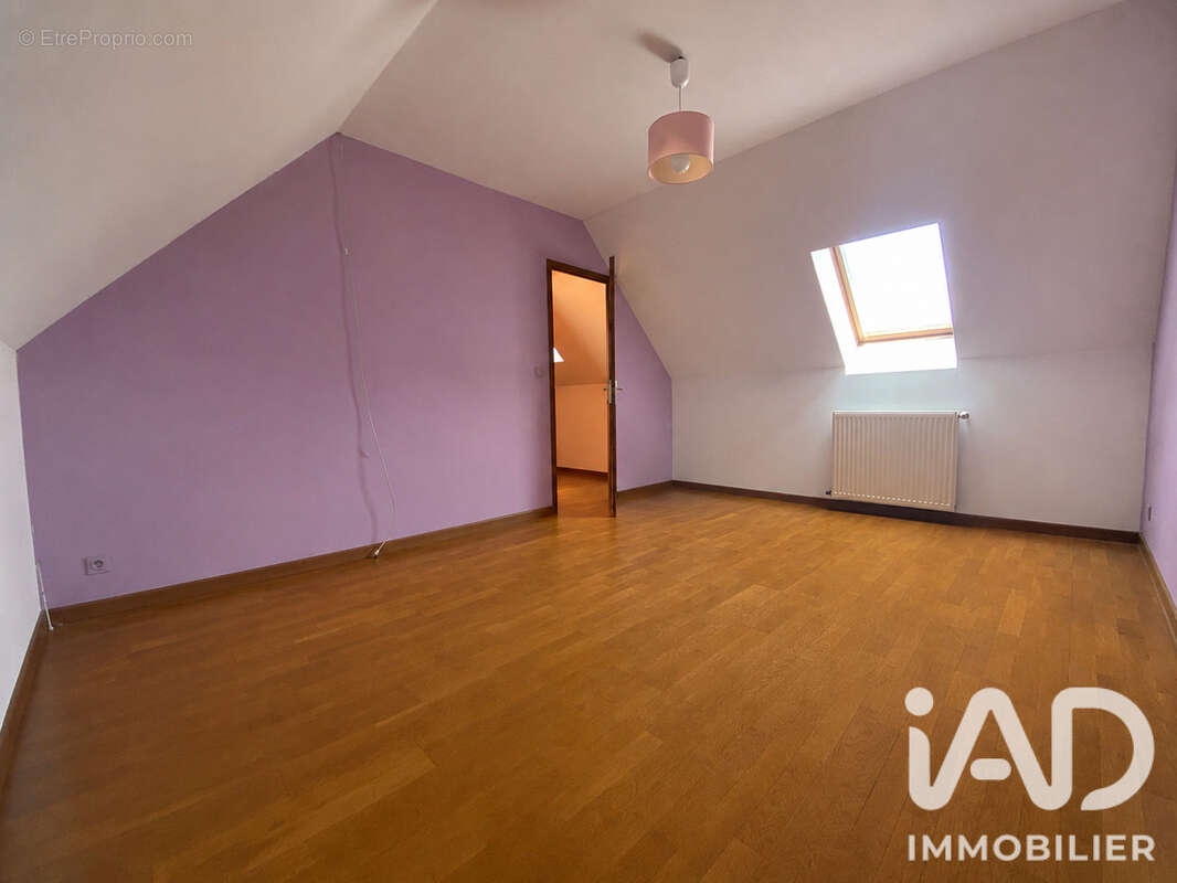 Maison 112 m² à Dampierre-Sur-Avre  - photo 8