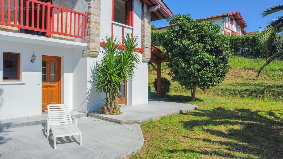 Maison à SAINT-PEE-SUR-NIVELLE