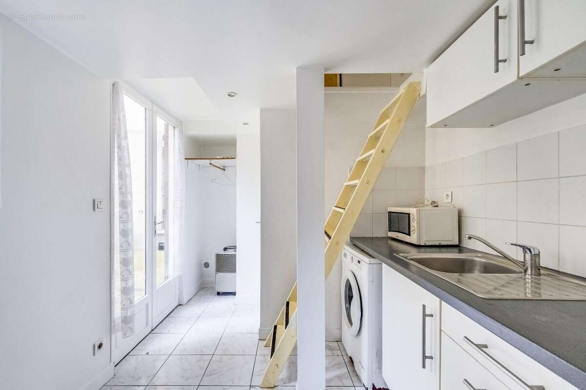 Commerce à PARIS-18E