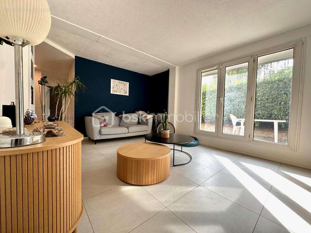 Appartement 3 pièces 72 m² avec jardin privatif de 400 m² – Cergy Préfecture - photo 4