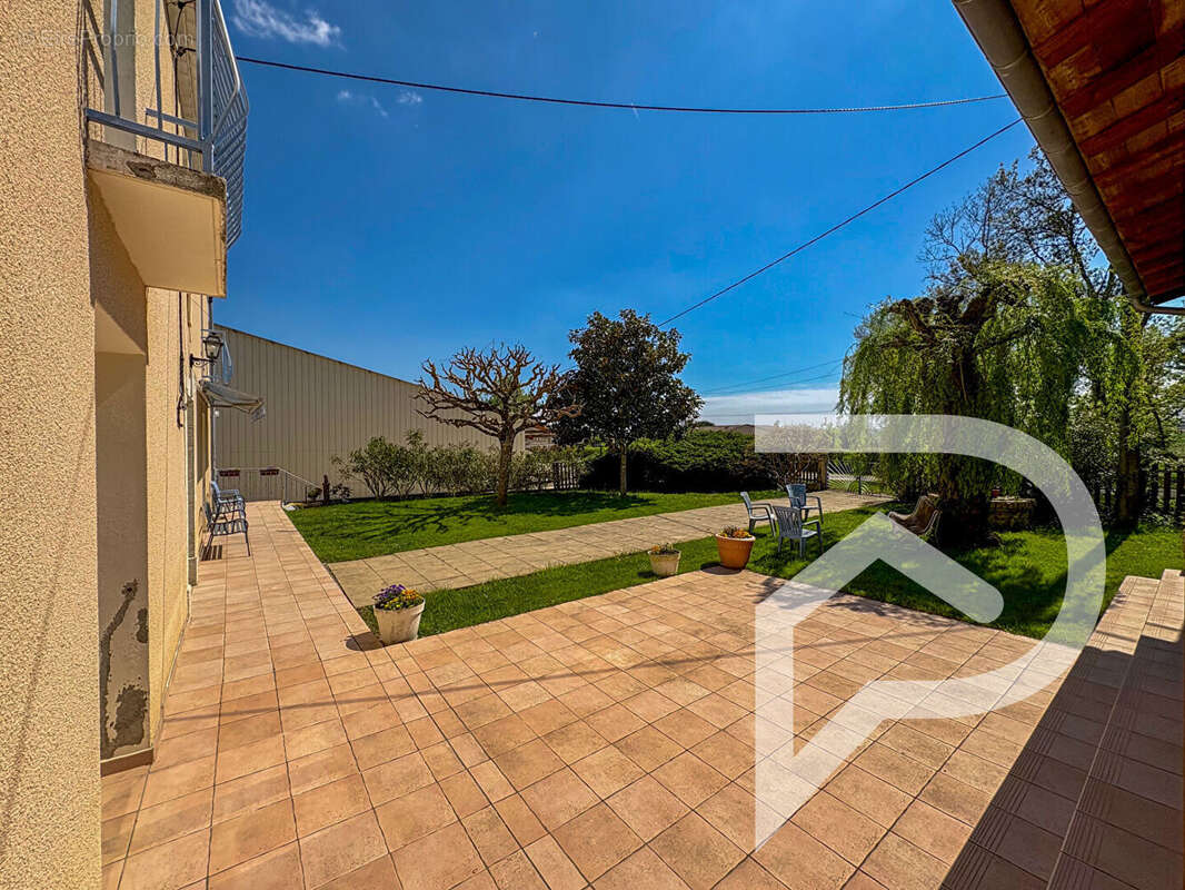 Maison à MONTESTRUC-SUR-GERS