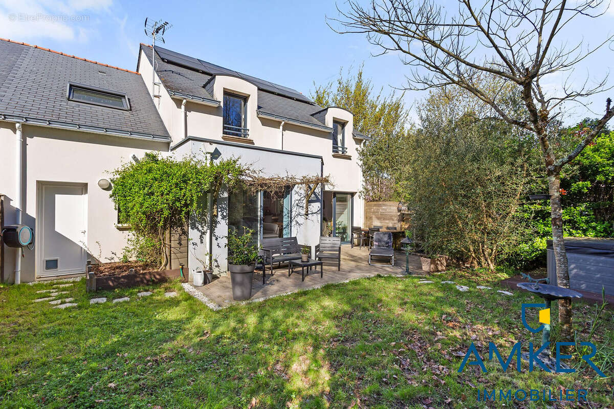 Maison à LA CHAPELLE-SUR-ERDRE