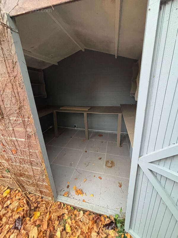 Terrain à SAINT-JEAN-DE-BRAYE