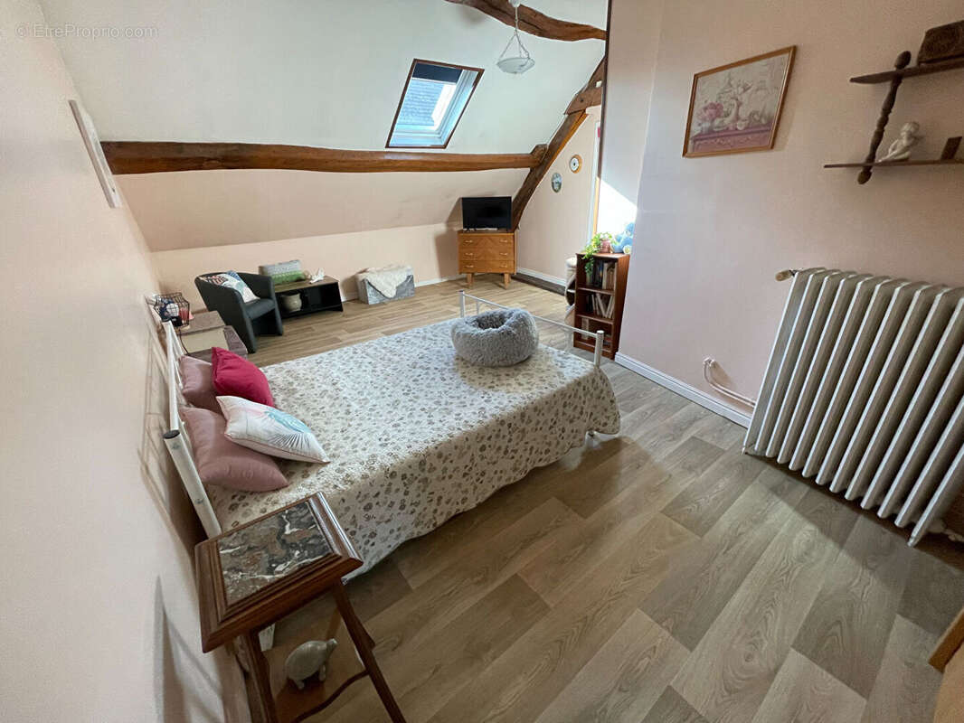 Maison à LE MESNIL-EN-THELLE