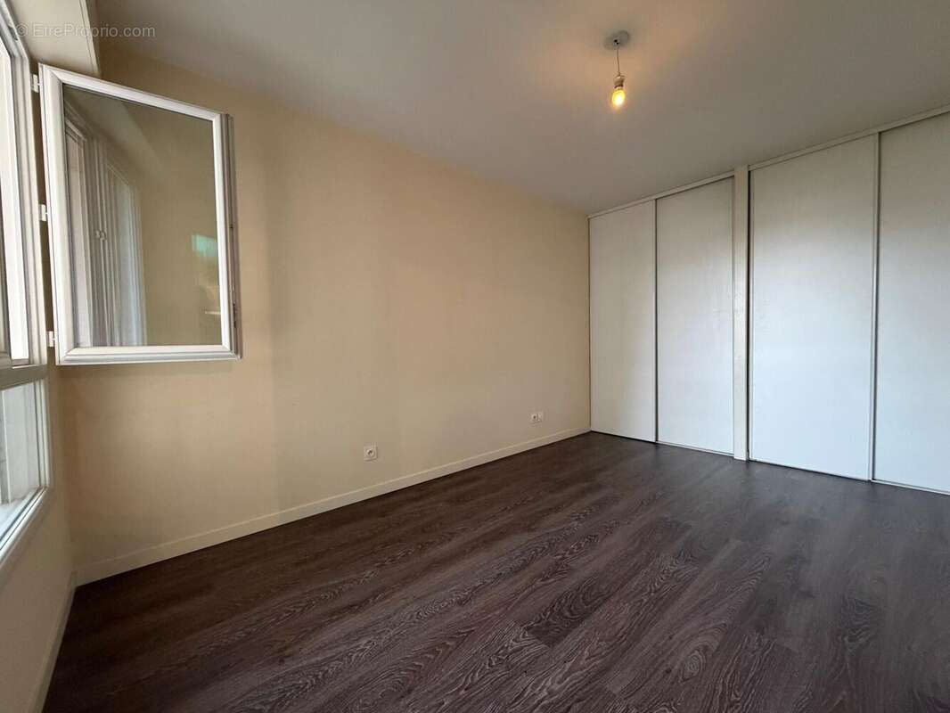 Photo 3 - Appartement à AVRILLE