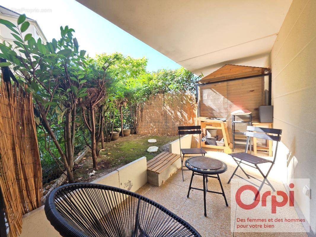 Appartement à ISSY-LES-MOULINEAUX