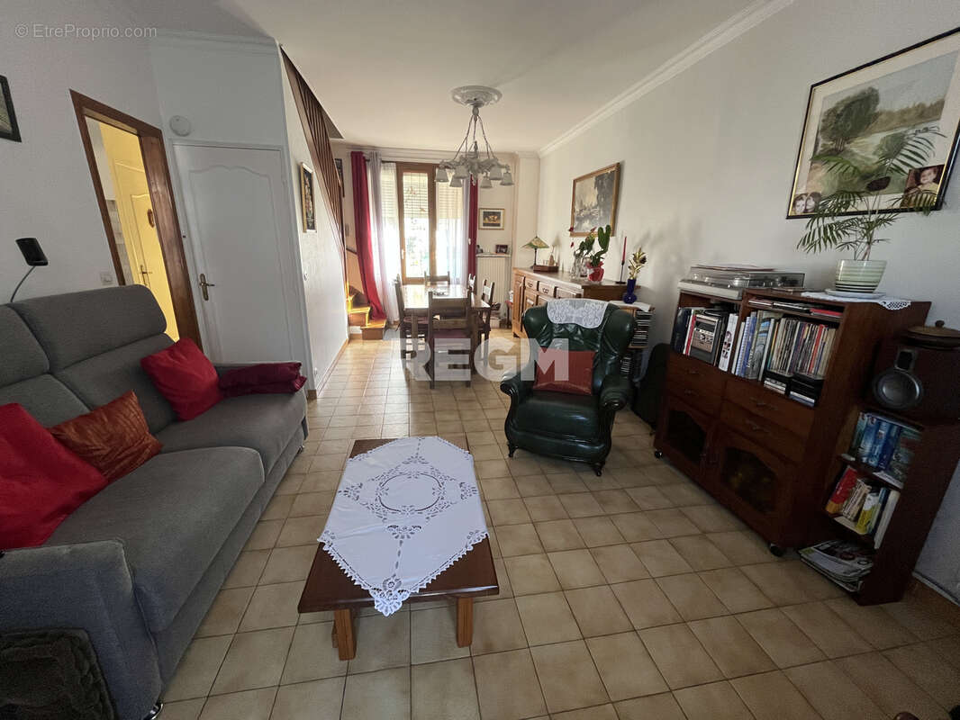 Maison à CORBEIL-ESSONNES