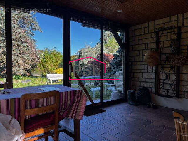 Maison à CESSON