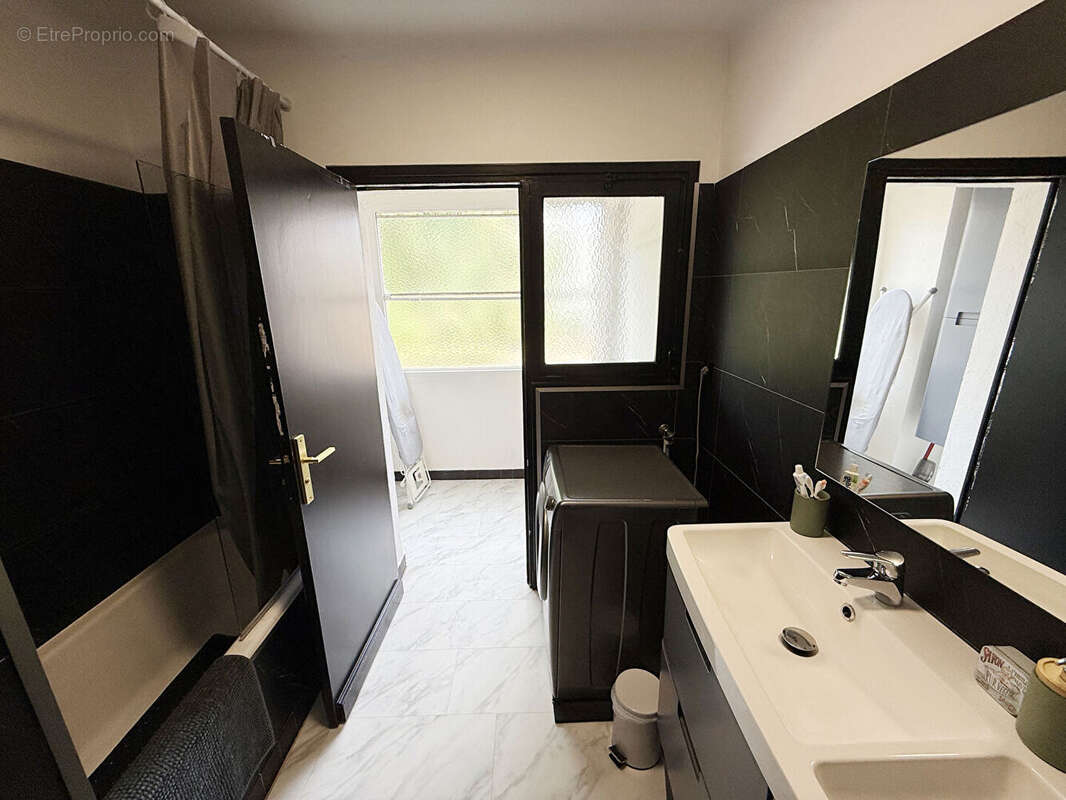 Appartement T4 de 99m2, cave et parking - photo 15
