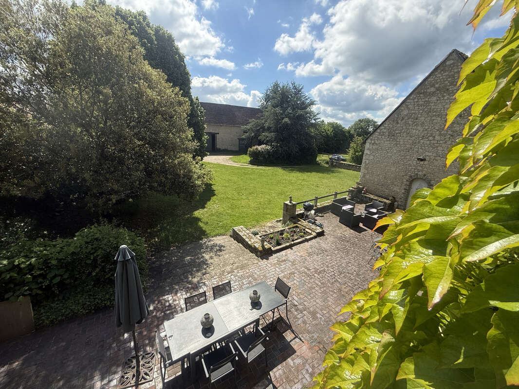 Maison à BELLOU-SUR-HUISNE