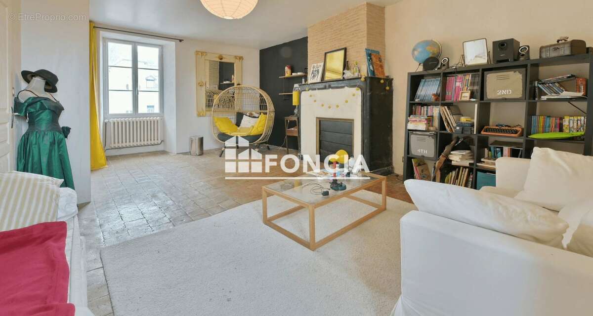 Maison à SILLE-LE-GUILLAUME