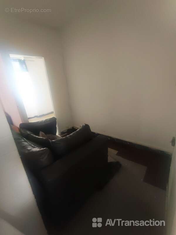 Appartement à MARSEILLE-3E