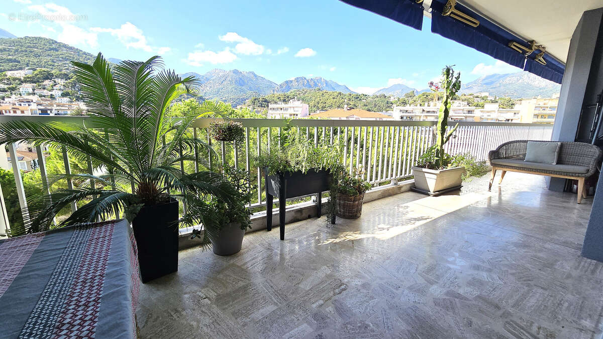 Appartement à ROQUEBRUNE-CAP-MARTIN