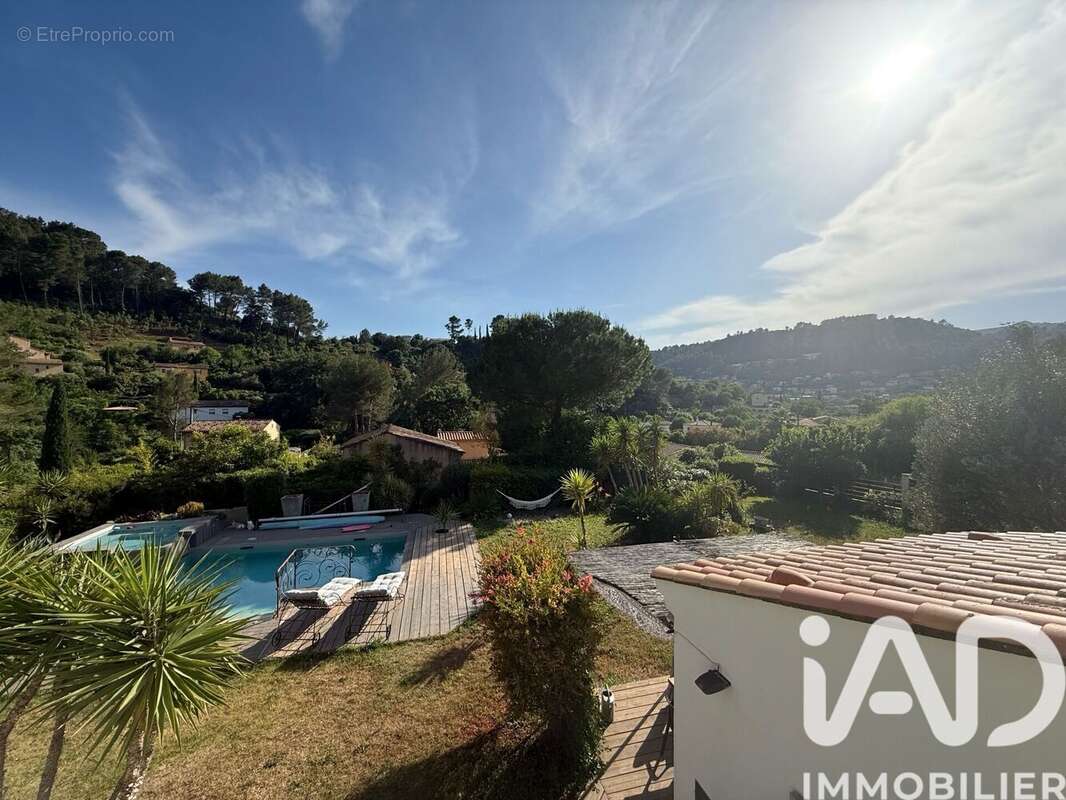 Photo 3 - Maison à SOLLIES-TOUCAS