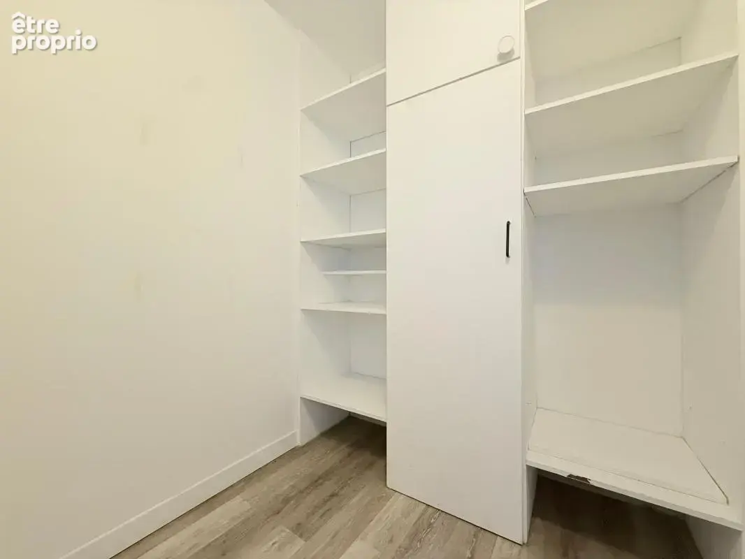 6 pièces avec cave et 2 parkings à 4 minutes du Métro 13 ! - photo 10