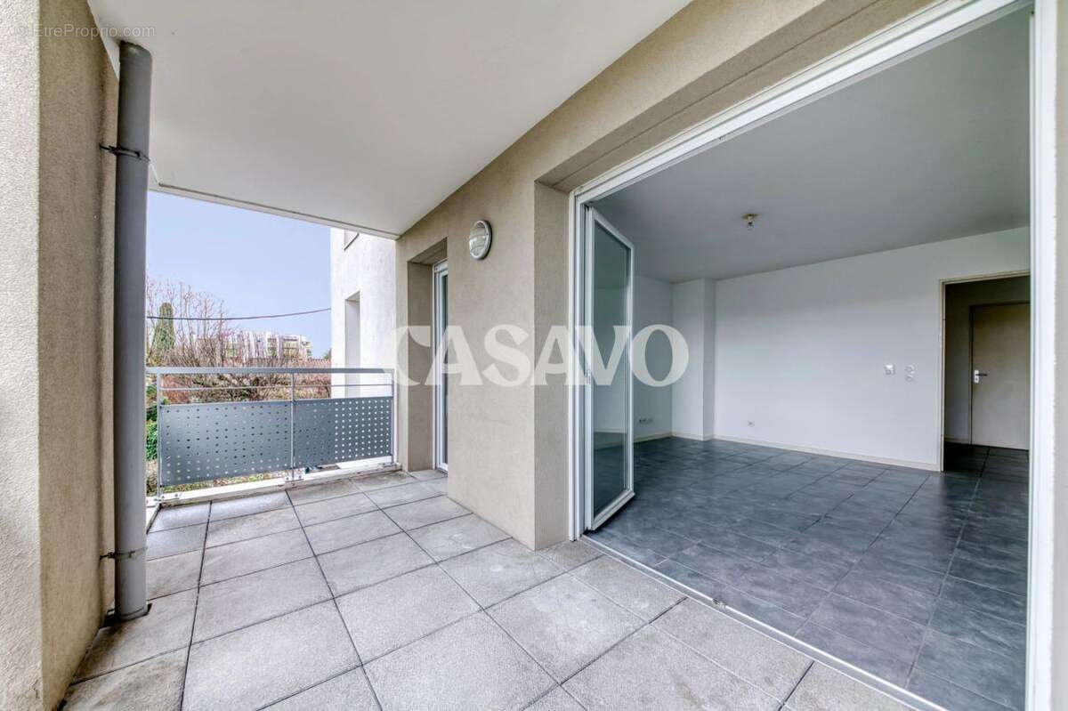 Appartement à DECINES-CHARPIEU