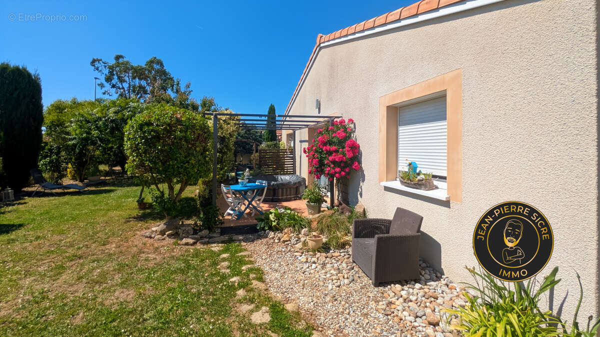 Maison à MAZERES