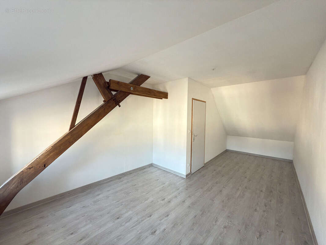 Appartement à LE NOUVION-EN-THIERACHE