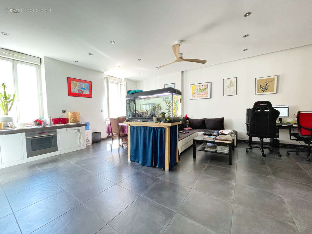 Appartement à OULLINS