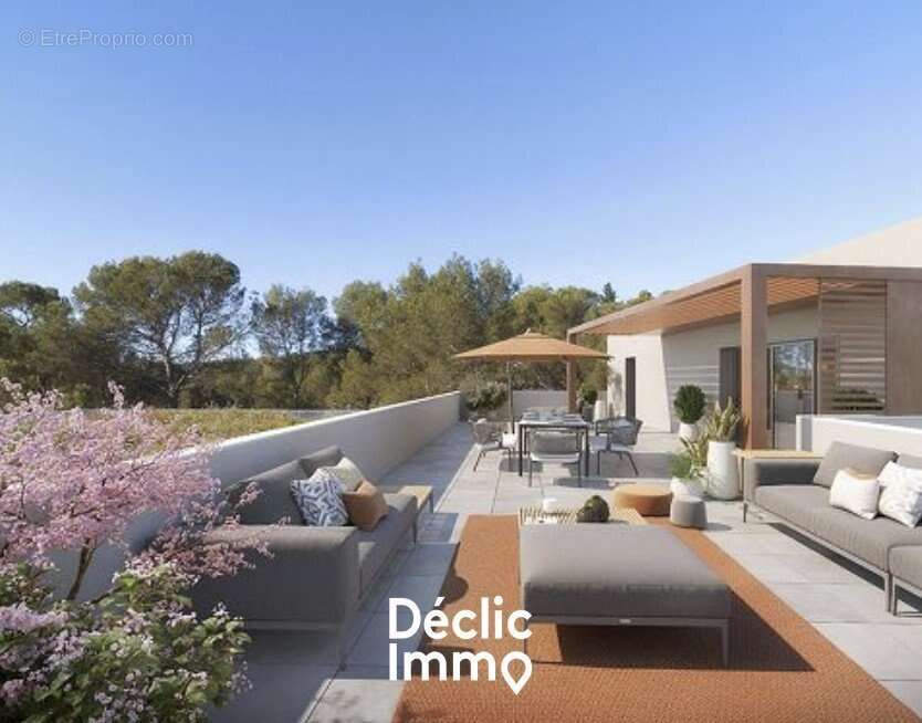 Appartement à SAINT-CLEMENT-DE-RIVIERE