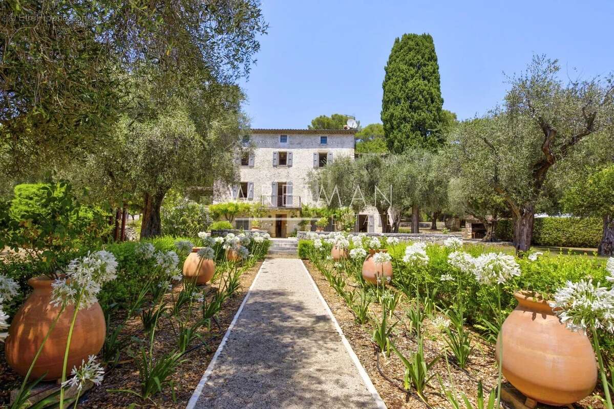 Authentique bastide provençale -Roquefort-les-Pins - photo 3