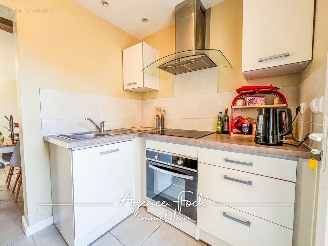 Maison à VILLECOMTAL-SUR-ARROS