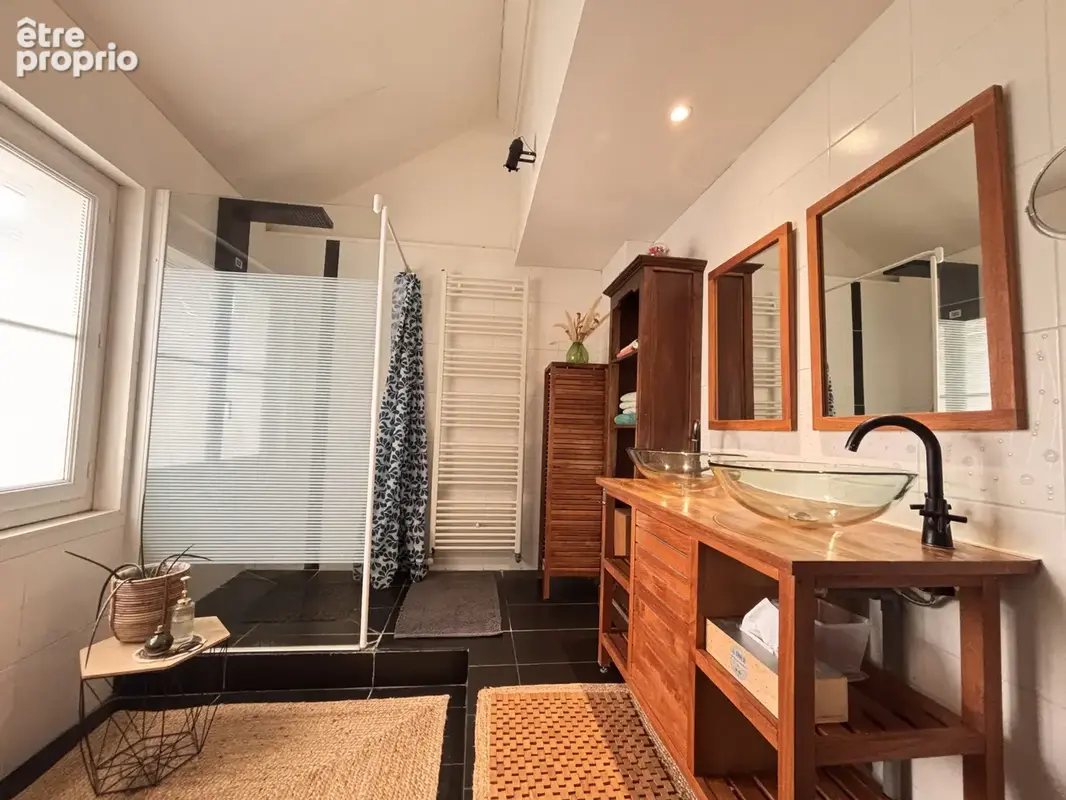 Tours   place sainte-anne   122 m2   2 chambres + mezzanine - photo 8