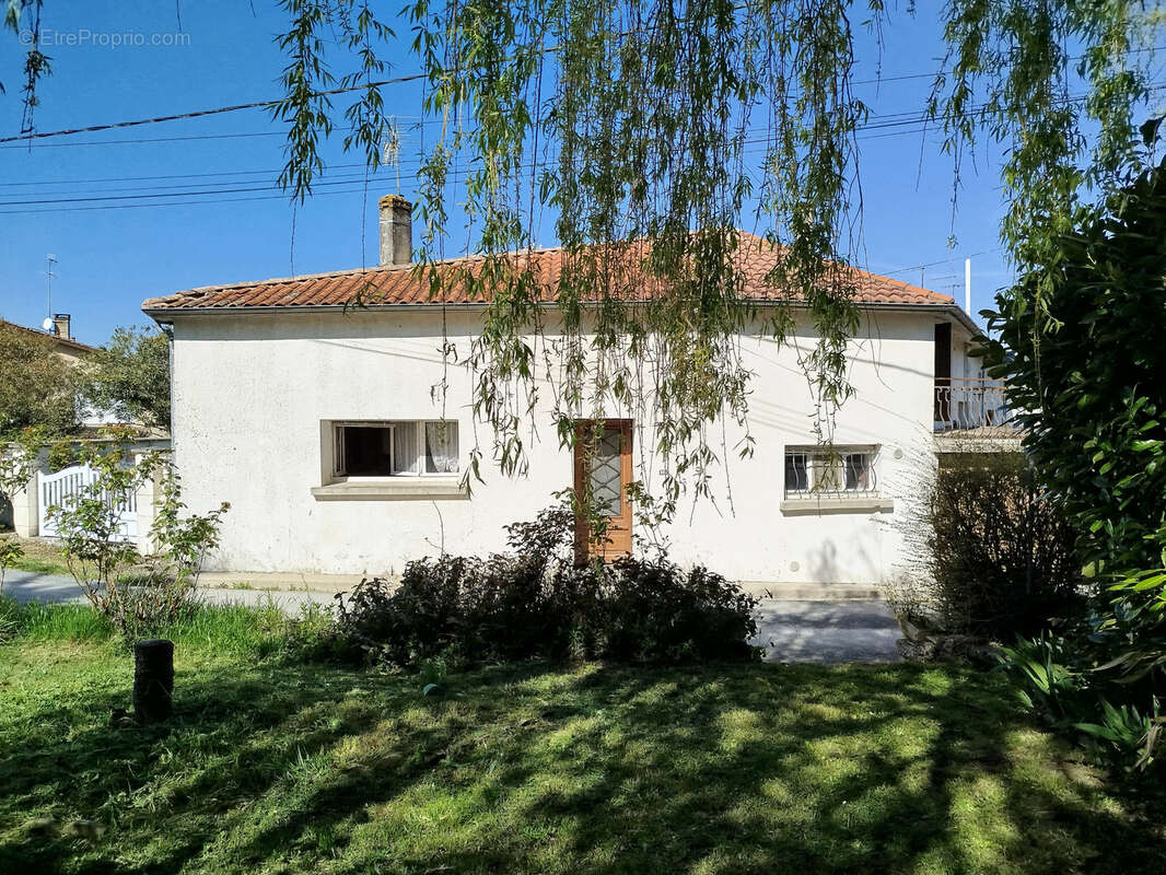 Maison à MONSEGUR