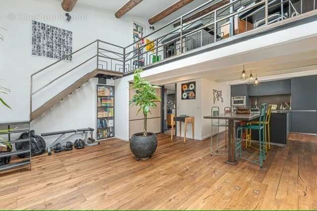 Appartement à MARSEILLE-7E