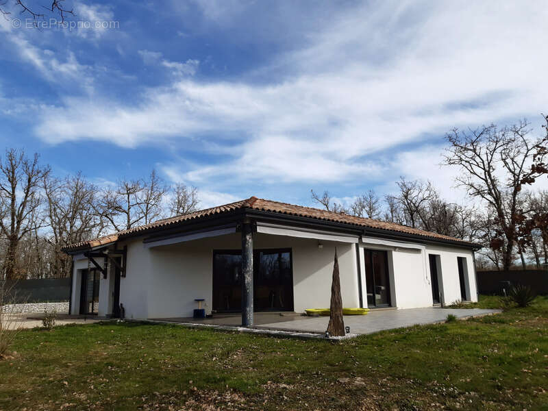 Maison à MONTDOUMERC