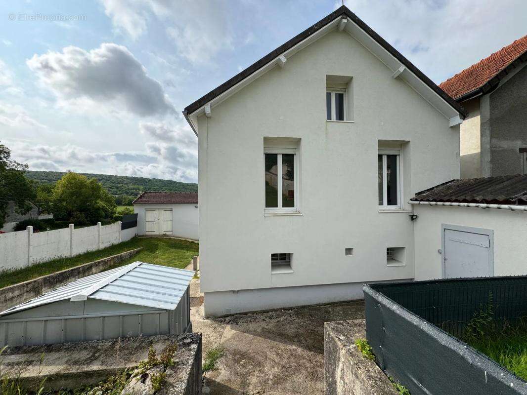 Maison à ROMENY-SUR-MARNE