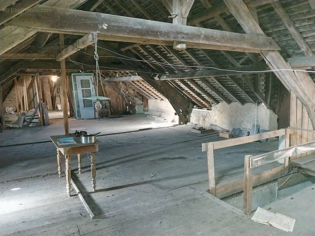 Maison à ARGENTON-SUR-CREUSE