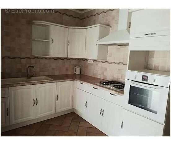 Maison à CAMPS-LA-SOURCE