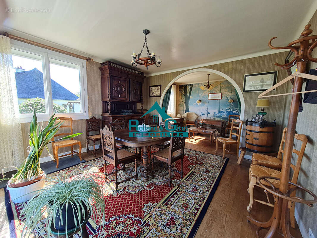 Maison à SAINT-BRICE-EN-COGLES