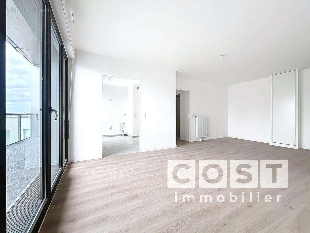 Appartement à GENNEVILLIERS