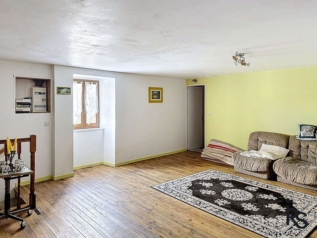 Maison à JOANNAS