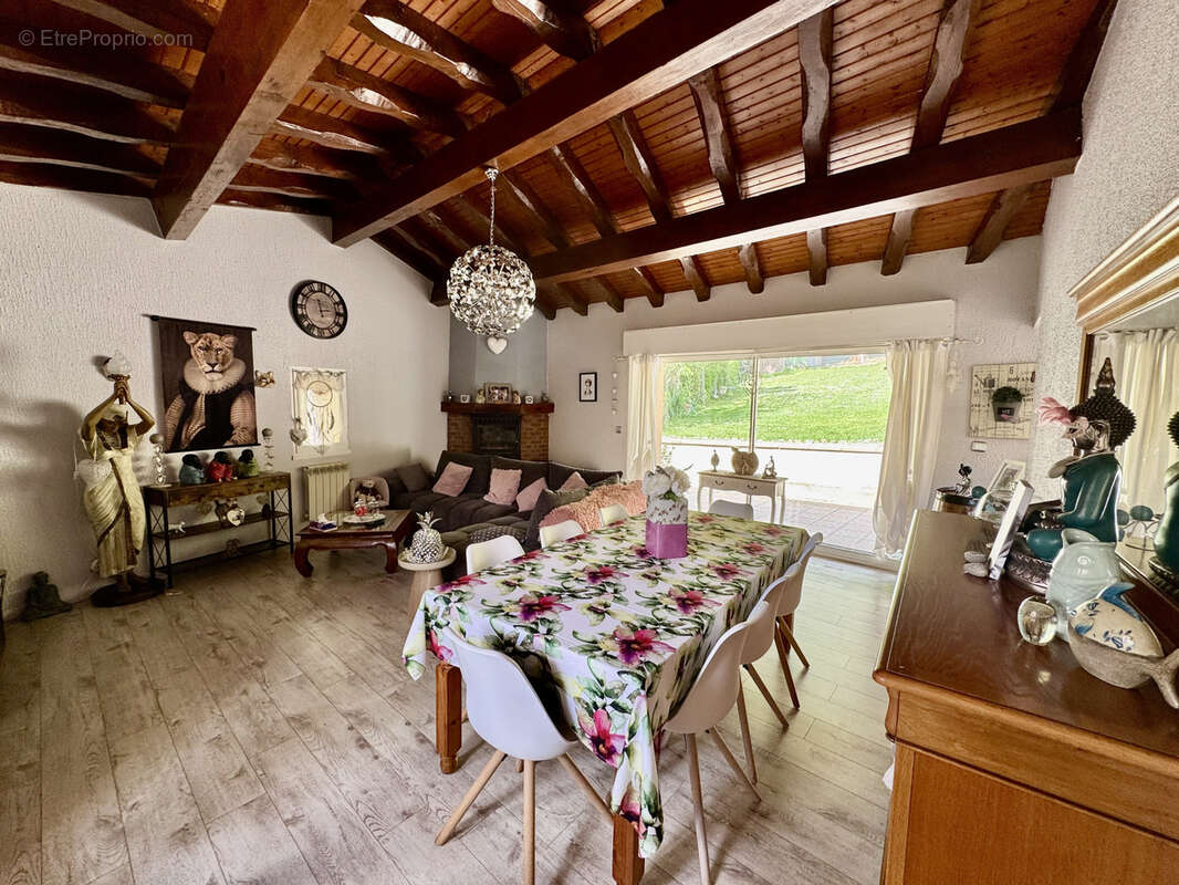 Maison à CARIGNAN-DE-BORDEAUX
