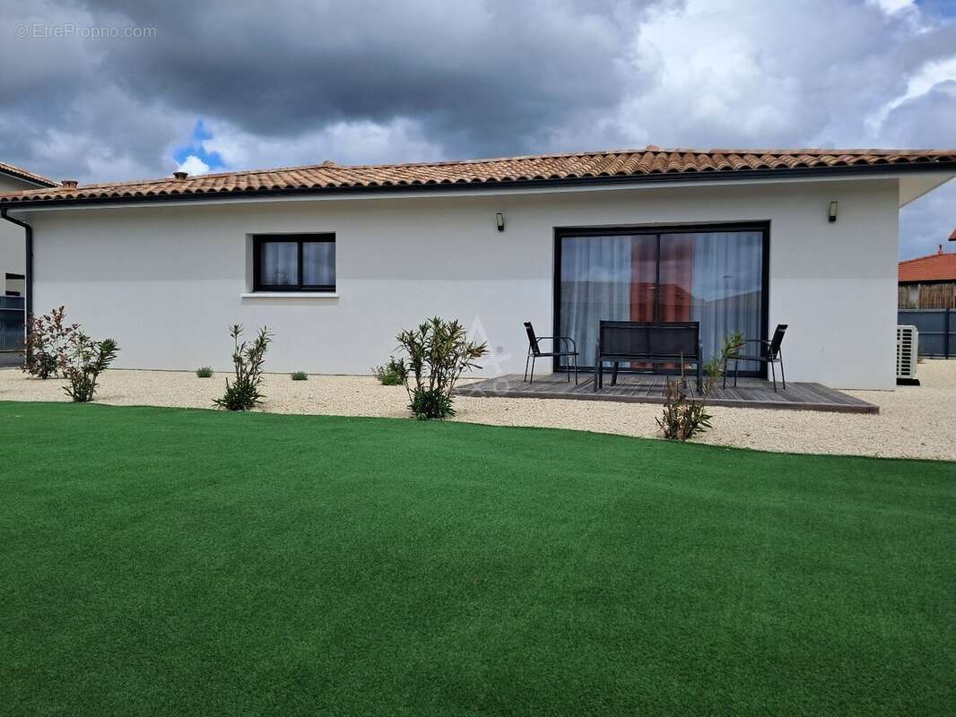Maison à MIOS