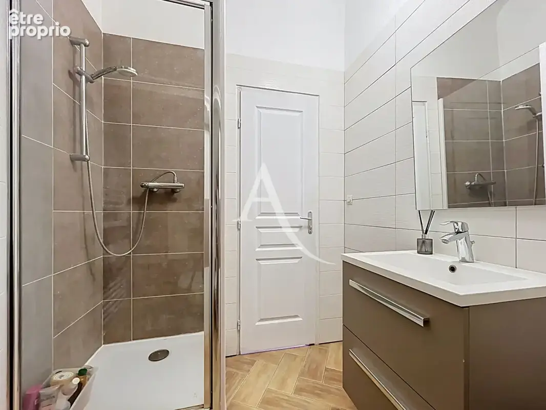 Maison de caractère de 225 m² - 5 Chambres -Terrain clos de 1 200 m² sans vis-à-vis - photo 12