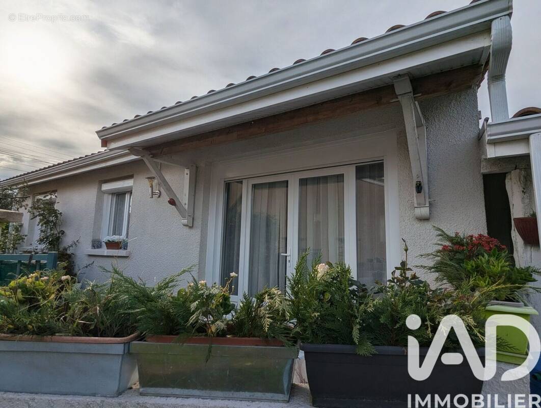 Photo 1 - Maison à SAINT-SEURIN-SUR-L&#039;ISLE