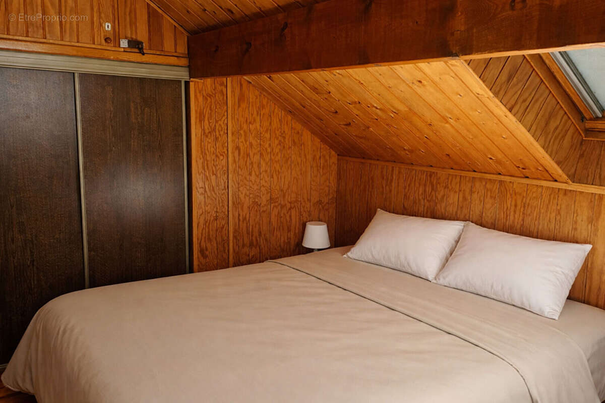 Maison à LES ANGLES