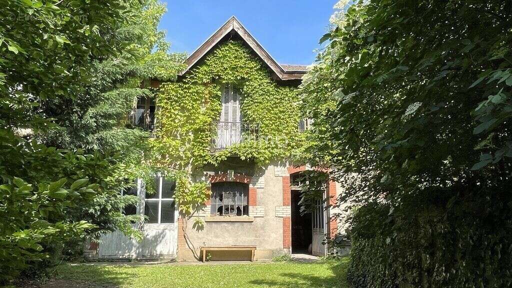435 m² pour Coworquie  étudiante ou intergénérationnelle - photo 19