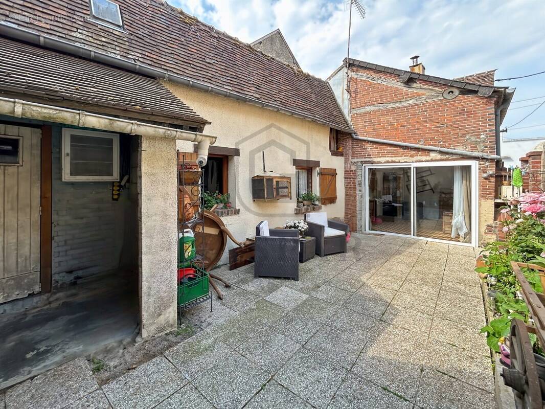 Maison à LA NEUVE-LYRE