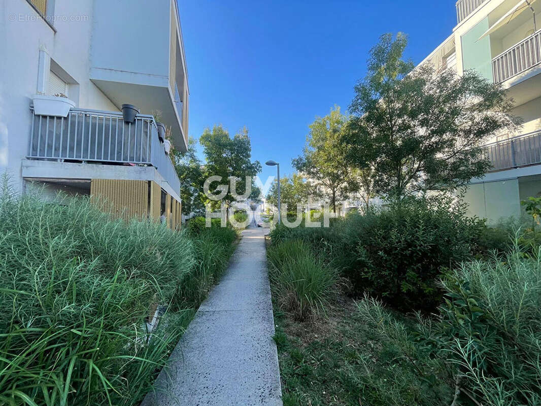 Appartement à VILLENAVE-D&#039;ORNON