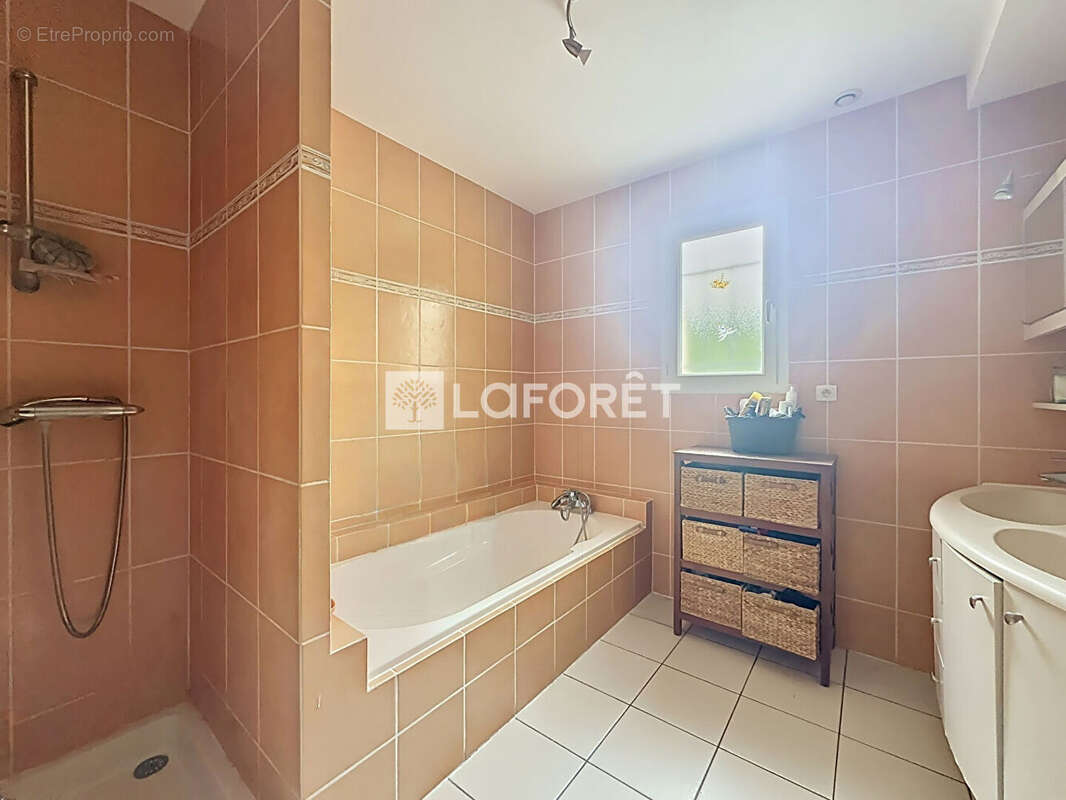 Maison à vendre Neuville Les Dames 7 pièce(s) 129.86 m2 - photo 10