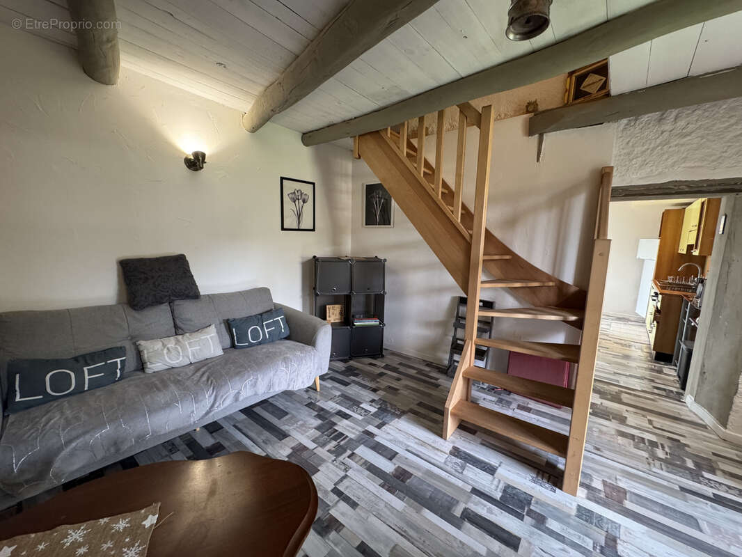 Maison à RETOURNAC