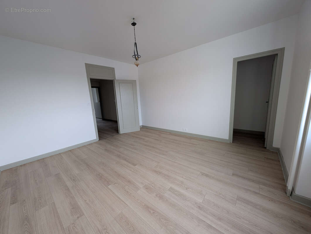 Appartement à LUBERSAC