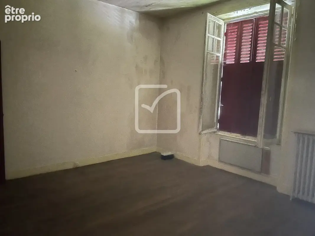 Maison à rénover avec 1 hectare de terrain - photo 6